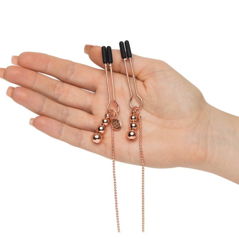 Cleme cu lant pentru sfarcuri si clitoris Fifty Shades Freed